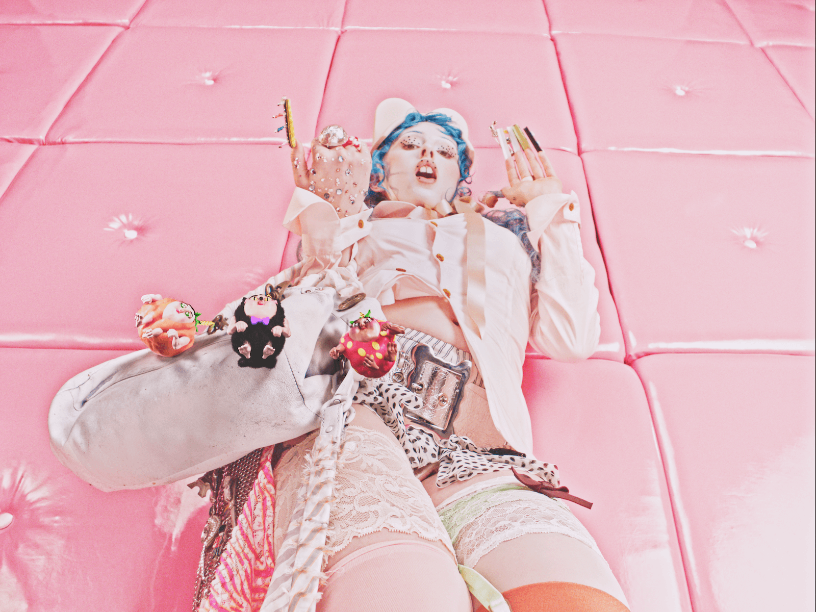 BTS: Léa Esmaili on Ashnikko's Trinkets and having 'no limits when it comes to the absurd.'