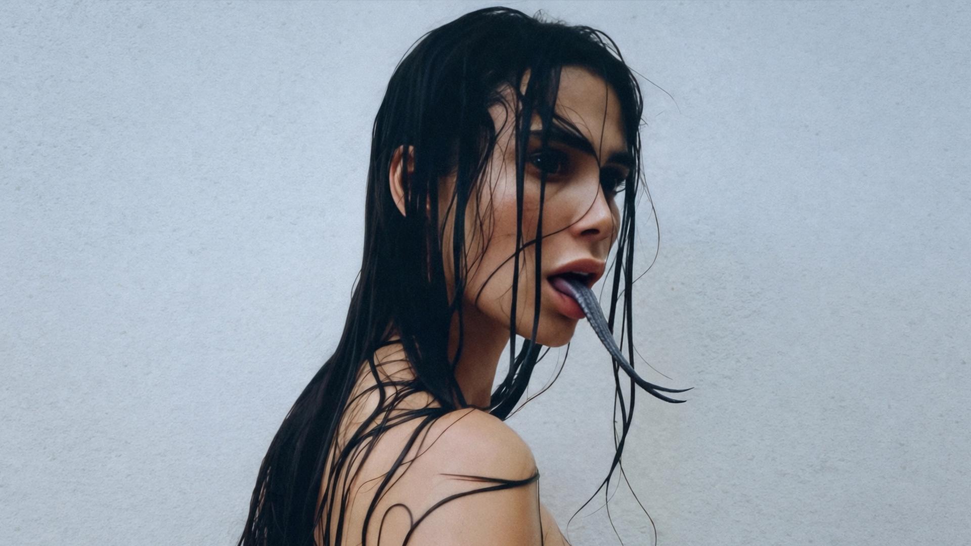 ONE TO WATCH: Anna van der Velde